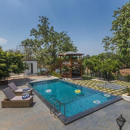 Saffronstays Riverfront Manor, 5-Bdr Pool Villa By Pej River カルジャット エクステリア 写真