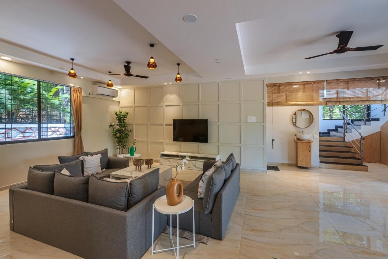 Saffronstays Riverfront Manor, 5-Bdr Pool Villa By Pej River カルジャット エクステリア 写真