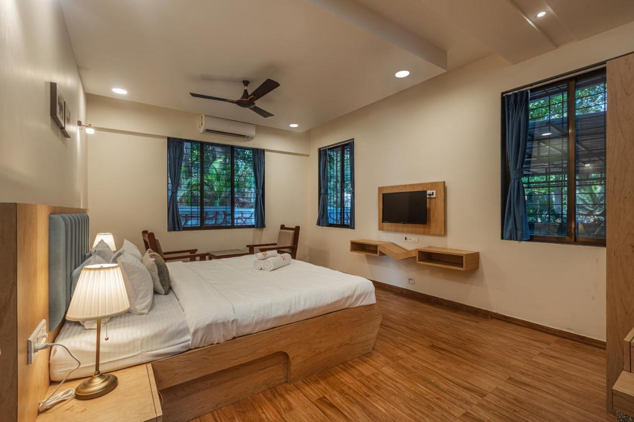 Saffronstays Riverfront Manor, 5-Bdr Pool Villa By Pej River カルジャット エクステリア 写真