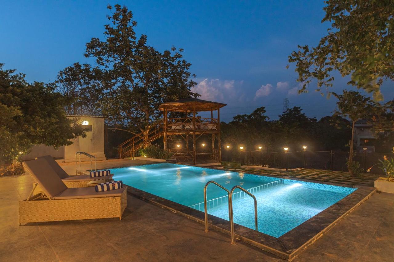 Saffronstays Riverfront Manor, 5-Bdr Pool Villa By Pej River カルジャット エクステリア 写真